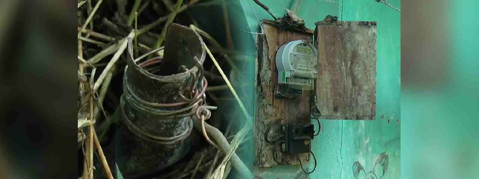 විදුලි සැර වැදීමෙන් අඹු සැමි යුවලක් මරුට...